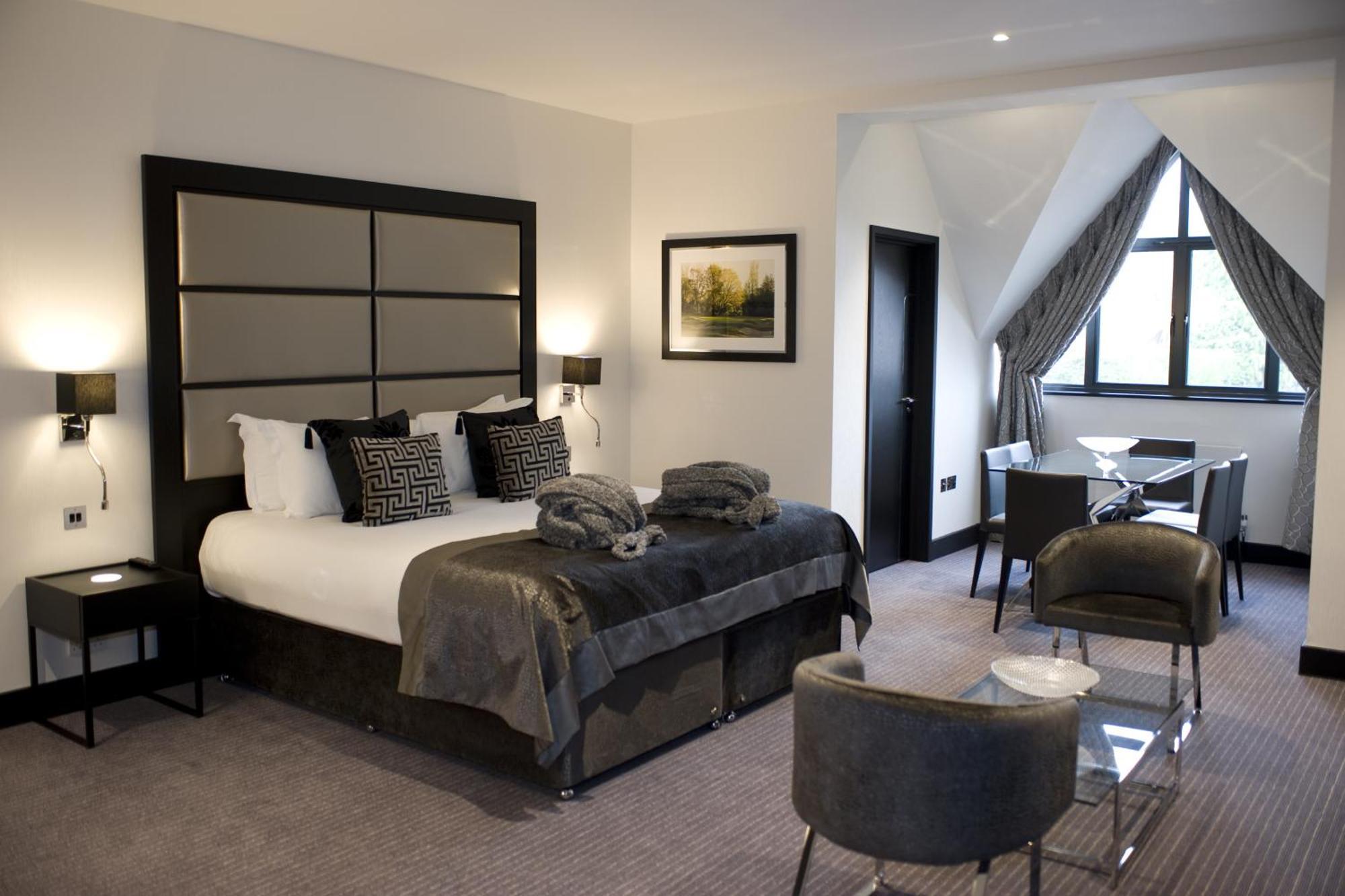 The Lodge At Kingswood Epsom Værelse billede