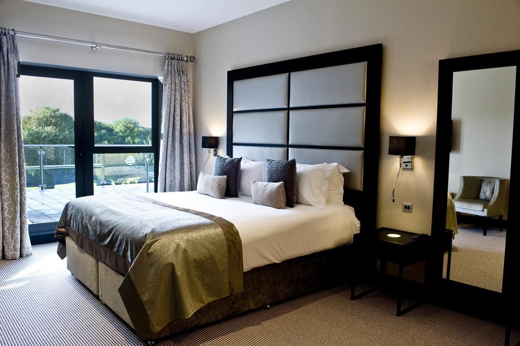 The Lodge At Kingswood Epsom Værelse billede